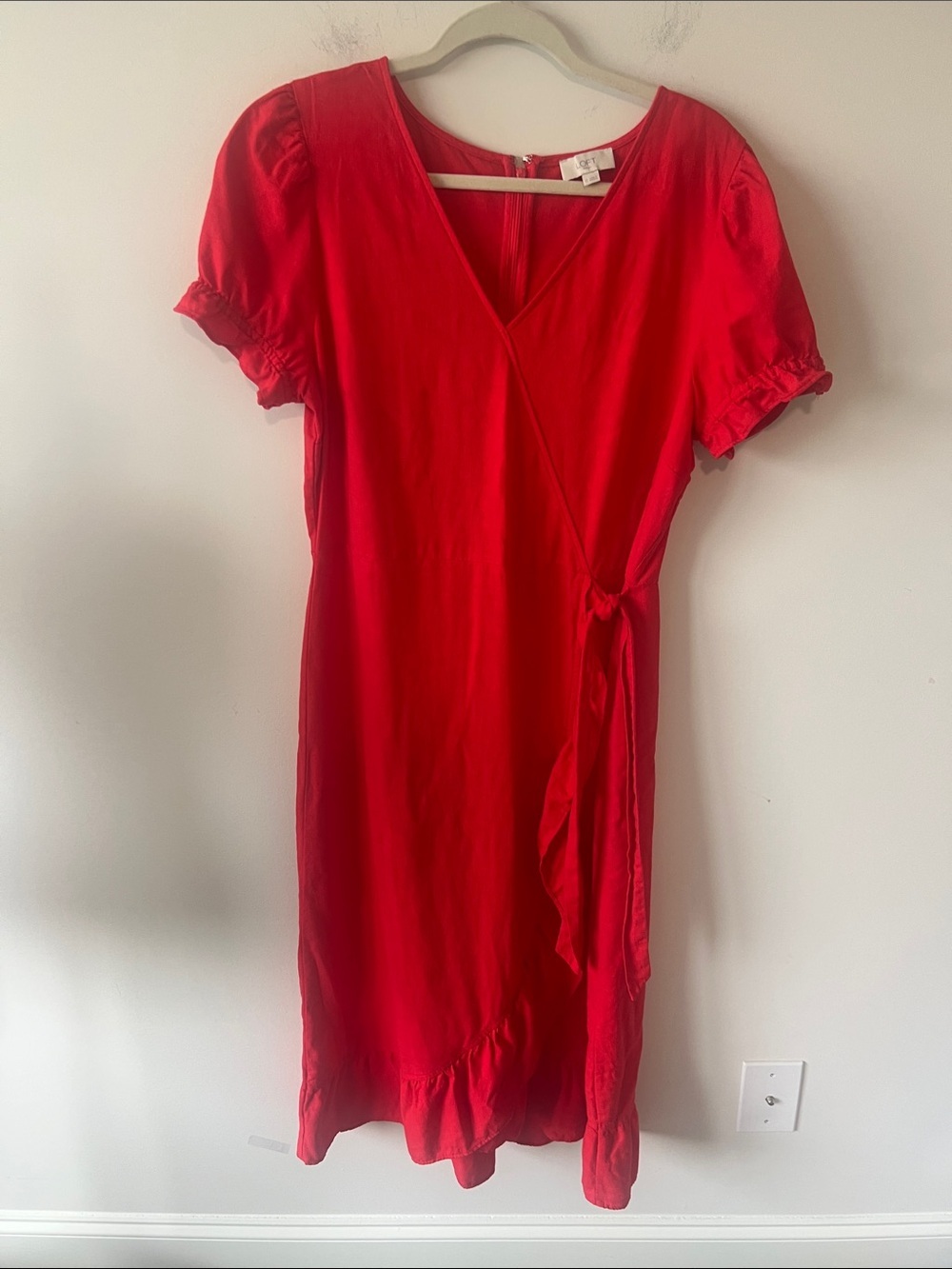 LOFT Red Linen Faux Wrap-Style Women's Dress - Elegant V-Neck Back Zipper Midi